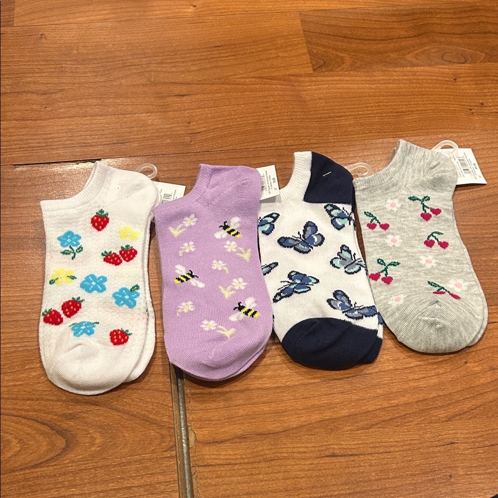 Colorful Ankle Socks Set with Fun Patterns